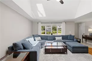 187 Love Ln, Warwick, RI 02886 - Photo 4