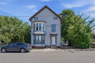 6 Bloomingdale Ave, Pawtucket, RI 02860 - Photo 1