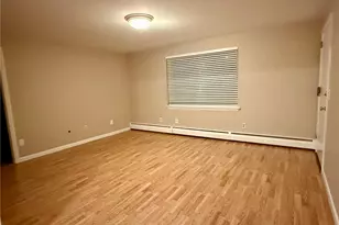 70 Carroll Ave, Newport, RI 02840 - Photo 6