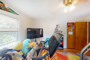 23 Iona St, Providence, RI 02908 - Photo 16