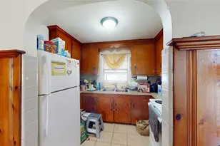 23 Iona St, Providence, RI 02908 - Photo 16