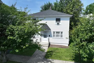 23 Iona St, Providence, RI 02908 - Photo 2