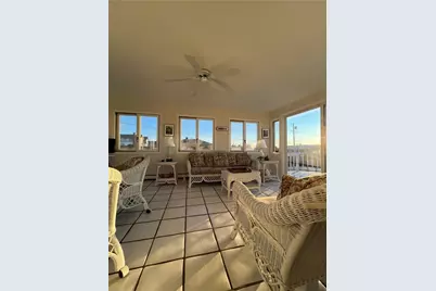 17 Chartier Circle, Newport, RI 02840 - Photo 8