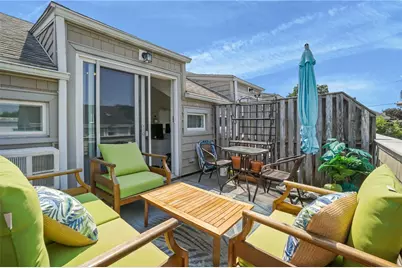 26 West Narragansett Avenue #4, Newport, RI 02840 - Photo 24