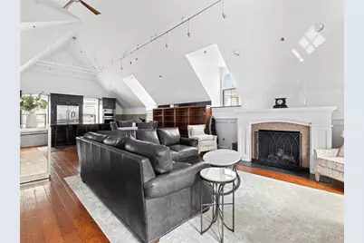 1000 Chapel View Boulevard #313, Cranston, RI 02920 - Photo 2