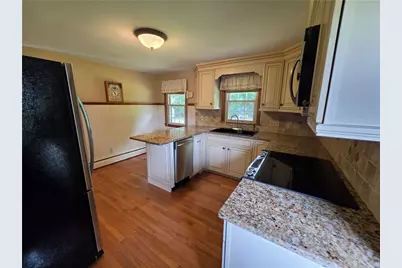 25 Linwood Street, West Warwick, RI 02893 - Photo 2