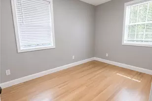 31 Vandewater St, Providence, RI 02908 - Photo 8