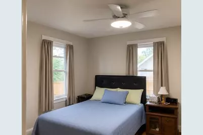 217 Fourth Street, Providence, RI 02906 - Photo 10