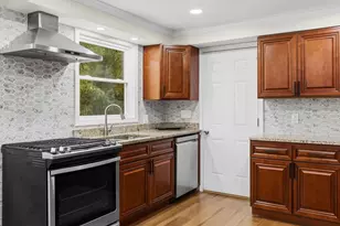 103 Opper St, Providence, RI 02904 - Photo 8