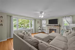 16 Red Cedar Dr, Cranston, RI 02920 - Photo 20