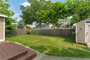 86 Mowry Ave, East Providence, RI 02914 - Photo 40