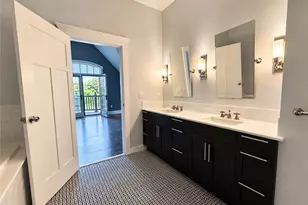 1000 Chapel View Blvd, Cranston, RI 02920 - Photo 16