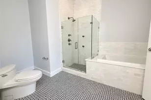 1000 Chapel View Blvd, Cranston, RI 02920 - Photo 12