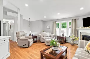 77 Capwell Ave, Woonsocket, RI 02895 - Photo 14