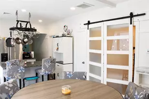 31 Yeoman Ave, Cranston, RI 02920 - Photo 8