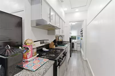31 Yeoman Avenue, Cranston, RI 02920 - Photo 8