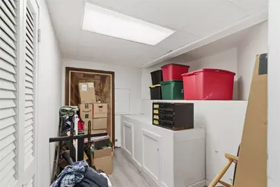 31 Yeoman Avenue, Cranston, RI 02920 - Photo 1