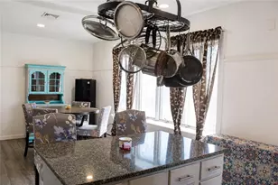 31 Yeoman Ave, Cranston, RI 02920 - Photo 6