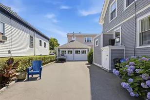 40 W Narragansett Ave, Newport, RI 02840 - Photo 32