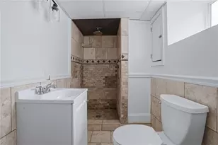 902 Main St, West Warwick, RI 02893 - Photo 26