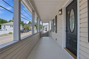 902 Main St, West Warwick, RI 02893 - Photo 28