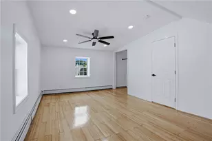 902 Main St, West Warwick, RI 02893 - Photo 22