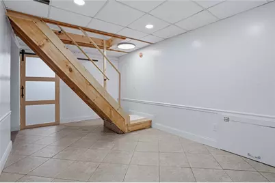 902 Main Street, West Warwick, RI 02893 - Photo 24