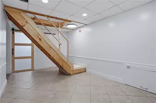 902 Main St, West Warwick, RI 02893 - Photo 24