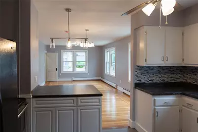 10 Island Avenue, East Providence, RI 02916 - Photo 4
