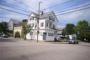 146 Pond St, Pawtucket, RI 02860 - Photo 4