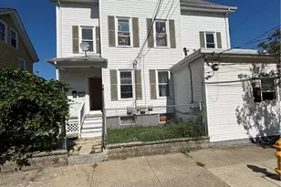 146 Pond St, Pawtucket, RI 02860 - Photo 2