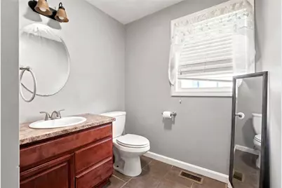 98 Oakland Avenue, Providence, RI 02908 - Photo 32
