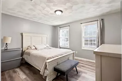 98 Oakland Avenue, Providence, RI 02908 - Photo 34
