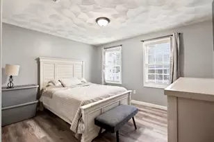 98 Oakland Ave, Providence, RI 02908 - Photo 34