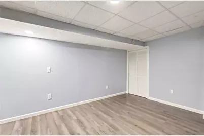 98 Oakland Avenue, Providence, RI 02908 - Photo 36
