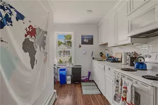 13 Hall Ave, Newport, RI 02840 - Photo 8