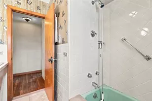 19 Benson Ave, Warwick, RI 02888 - Photo 12