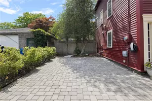 5 Tews Ct, Newport, RI 02840 - Photo 36