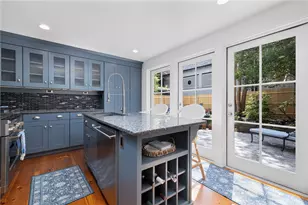 5 Tews Ct, Newport, RI 02840 - Photo 8