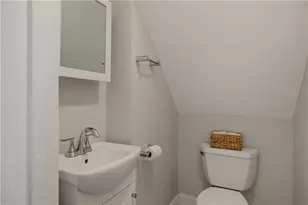 191 Third St, Newport, RI 02840 - Photo 26