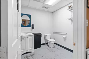 620 Killingly St, Johnston, RI 02919 - Photo 8