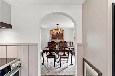 33 Nicholson Crescent, Middletown, RI 02842 - Photo 18