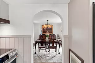 33 Nicholson Crescent, Middletown, RI 02842 - Photo 18