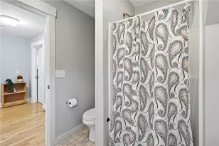 12 Park Ave, Narragansett, RI 02882 - Photo 22