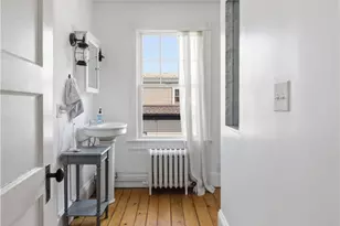 40 W Narragansett Ave, Newport, RI 02840 - Photo 18