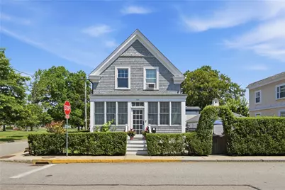 40 W Narragansett Avenue, Newport, RI 02840 - Photo 1