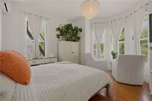 67 Perry St, Newport, RI 02840 - Photo 12