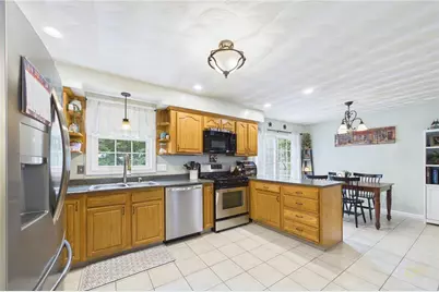 152 Concord Avenue, Cranston, RI 02910 - Photo 12