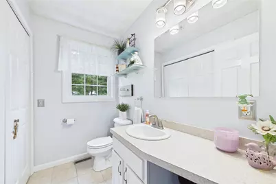 152 Concord Avenue, Cranston, RI 02910 - Photo 18
