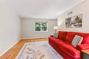 351 New London Ave, Warwick, RI 02886 - Photo 8